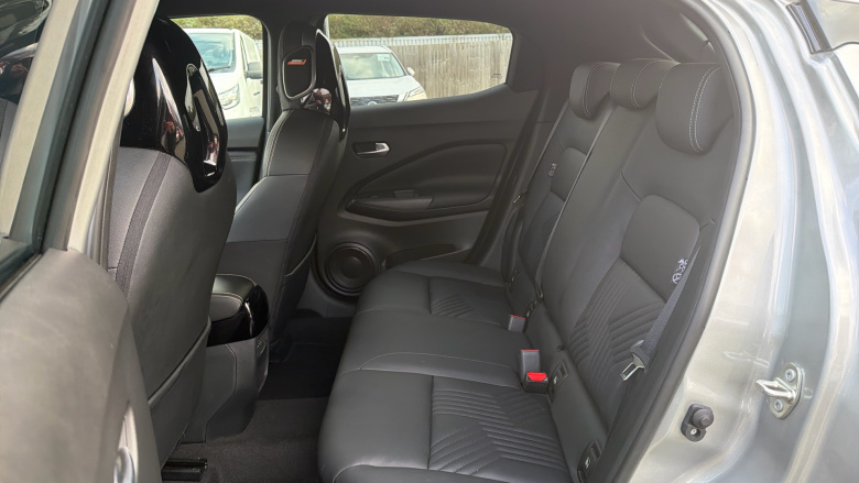 Nissan Juke 1.6 Hybrid Tekna 5dr Auto Hybrid Hatchback